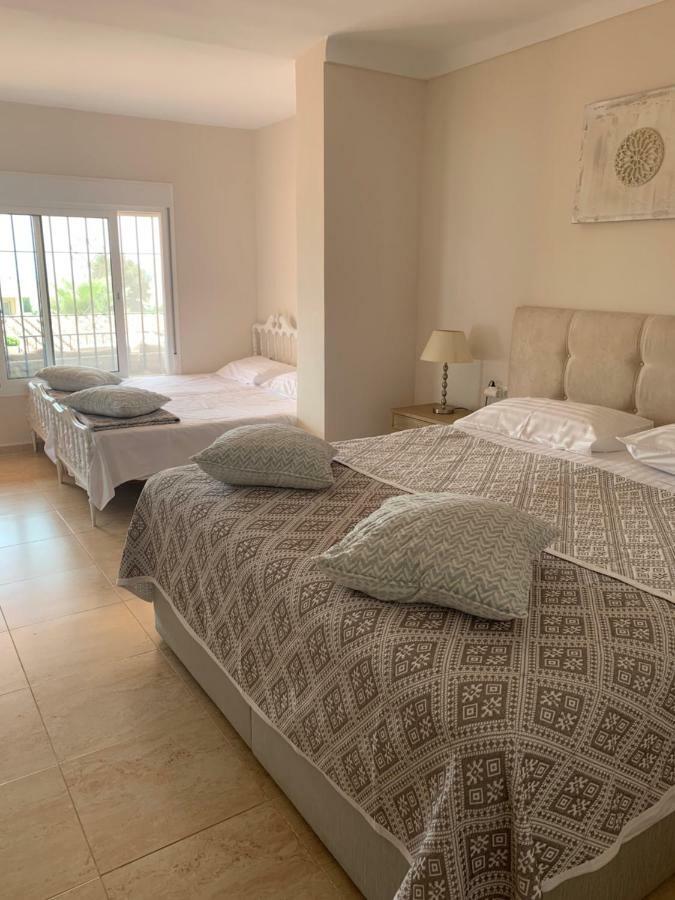Apartamentai Торемолинос Екстериор снимка
